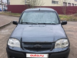 2009 Chevrolet Niva I Рестайлинг, чёрный, 270000 рублей, вид 1