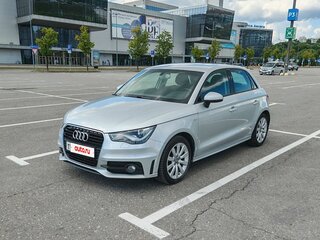 2011 Audi A1 I (8X), серебристый, 1315000 рублей, вид 1