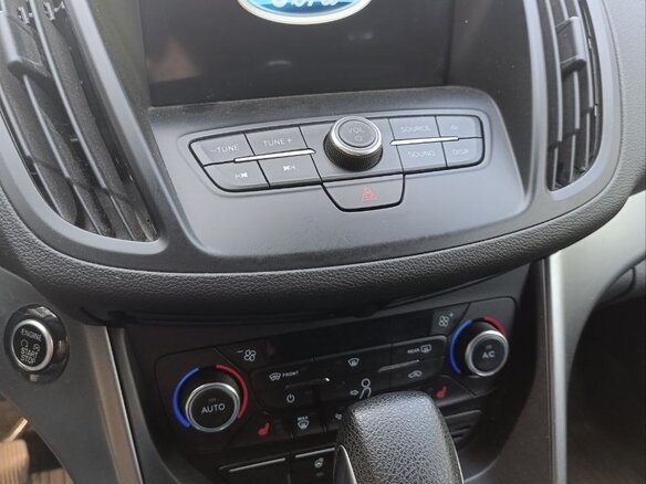 2018 Ford Kuga II Рестайлинг, чёрный, 1800000 рублей - вид 8