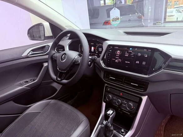 2022 Volkswagen T-Cross I, белый - вид 18