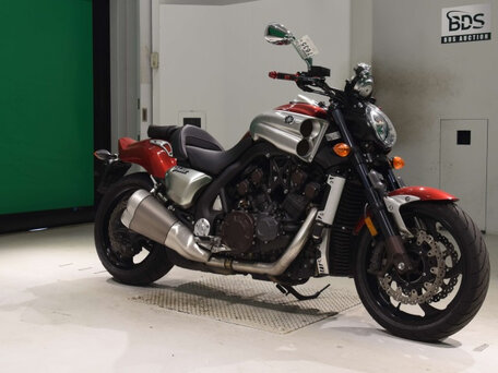 2013 Yamaha VMAX 1700, красный, 1460000 рублей, вид 3