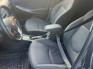 2015 Hyundai Solaris I Рестайлинг, серый, 950000 рублей, вид 4