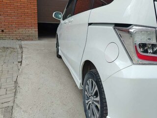 2013 Honda Freed I Рестайлинг, белый, 1180000 рублей, вид 3
