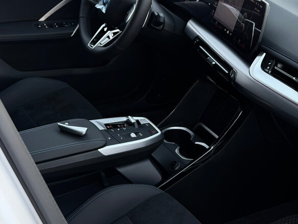 2025 BMW X1 25Li xDrive III (U11/U12), белый - вид 15