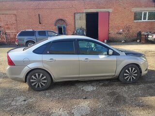 2008 Ford Focus II Рестайлинг, серебристый, 330000 рублей, вид 2