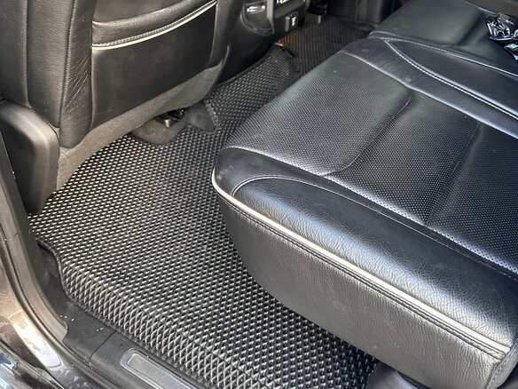 2019 Ram 1500 Crew Cab eTorque V, серый, 7200000 рублей - вид 7