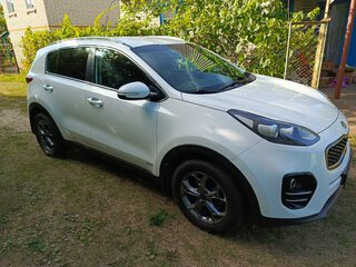 2018 Kia Sportage IV, белый, 2350000 рублей, вид 3