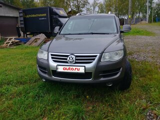 2008 Volkswagen Touareg I Рестайлинг, серебристый, 1150000 рублей, вид 2