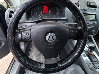 2009 Volkswagen Jetta V, чёрный, 750000 рублей, вид 5
