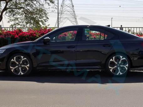 2025 Skoda Octavia RS IV Рестайлинг, чёрный, 6763799 рублей, вид 4