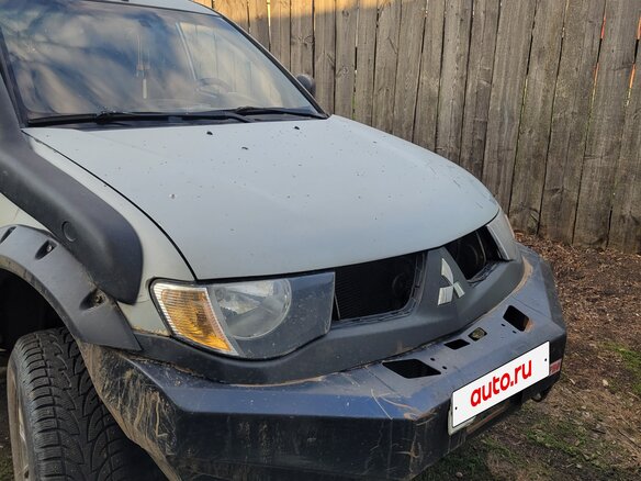 2008 Mitsubishi L200 IV, серый, 900000 рублей - вид 2