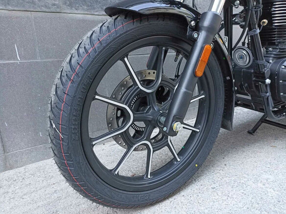 2026 Royal Enfield Meteor, чёрный, 528000 рублей - вид 12