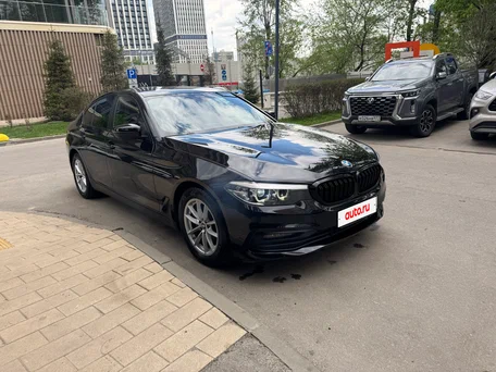 2019 BMW 5 серии 520d xDrive VII (G30/G31/G38), чёрный, 3850000 рублей, вид 1