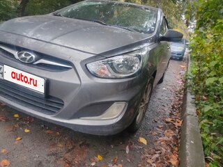 2011 Hyundai Solaris I, серый, 550000 рублей, вид 4