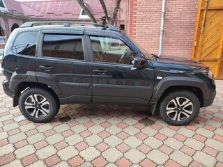 2024 Lada (ВАЗ) Niva Travel I, зелёный, 1300000 рублей, вид 3