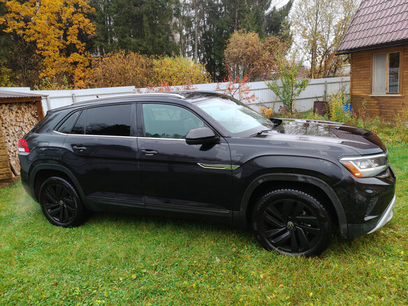 2022 Volkswagen Atlas Cross Sport I, чёрный, 3700000 рублей - вид 4