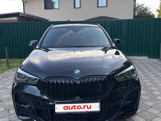 2020 BMW X1 20i xDrive II (F48) Рестайлинг, чёрный, 4100000 рублей, вид 2