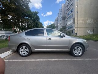 2011 Skoda Octavia II (A5) Рестайлинг, серый, 680000 рублей, вид 4