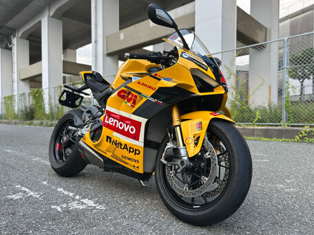 2023 Ducati Panigale V4, жёлтый, 4000000 рублей, вид 5