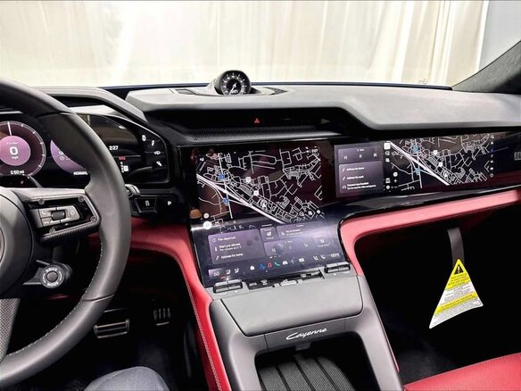 2026 Porsche Cayenne Turbo Electric Coupé IV, серебристый, 29935137 рублей - вид 12