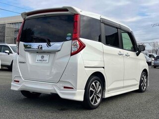 2021 Toyota Roomy I Рестайлинг, белый, 779000 рублей, вид 2