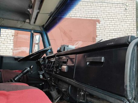 2009 КамАЗ 53215, синий, 1100000 рублей, вид 5