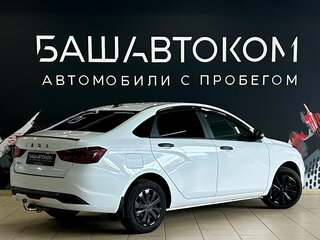 2023 Lada (ВАЗ) Vesta I Рестайлинг (NG), белый, 980000 рублей, вид 4
