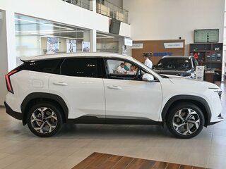 2026 Geely Atlas II, белый, 3909990 рублей, вид 4