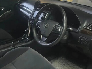 2019 Toyota Allion II Рестайлинг 2, серебристый, 2000000 рублей, вид 3