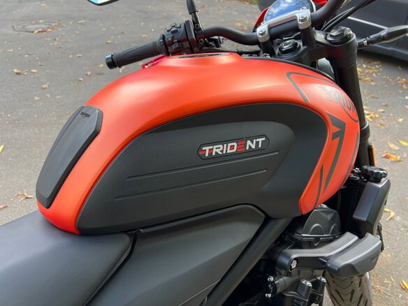 2022 Triumph Trident 660, оранжевый, 870000 рублей - вид 7