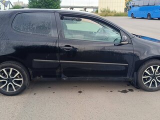 2004 Volkswagen Golf V, чёрный, 395000 рублей, вид 4