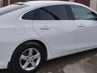 2019 Chevrolet Malibu IX Рестайлинг, белый, 1550000 рублей, вид 5