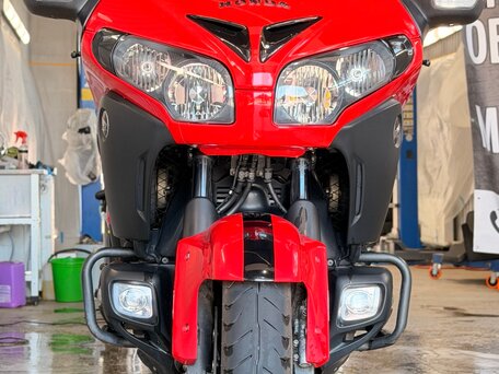 2013 Honda GL 1800 Gold Wing, красный, 1300000 рублей, вид 2