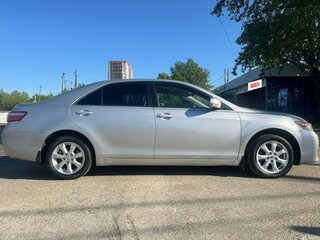 2011 Toyota Camry VI (XV40) Рестайлинг, серебристый, 1200000 рублей, вид 2