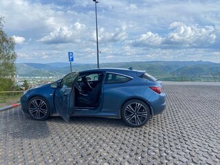 2013 Opel Astra GTC J Рестайлинг, голубой, 999999 рублей, вид 4