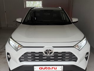 2020 Toyota RAV4 V (XA50), белый, 3900000 рублей, вид 1