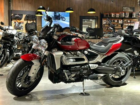 2023 Triumph Rocket 3, красный, 2990000 рублей, вид 5
