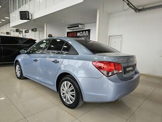 2010 Chevrolet Cruze I, голубой, 807000 рублей, вид 5