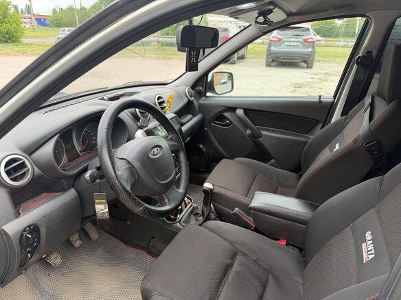 2013 Lada (ВАЗ) Granta Sport I, белый, 600000 рублей - вид 7