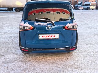 2017 Toyota Sienta II, синий, 1550000 рублей, вид 5