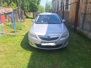 2010 Opel Astra J, серебристый, 500000 рублей, вид 2