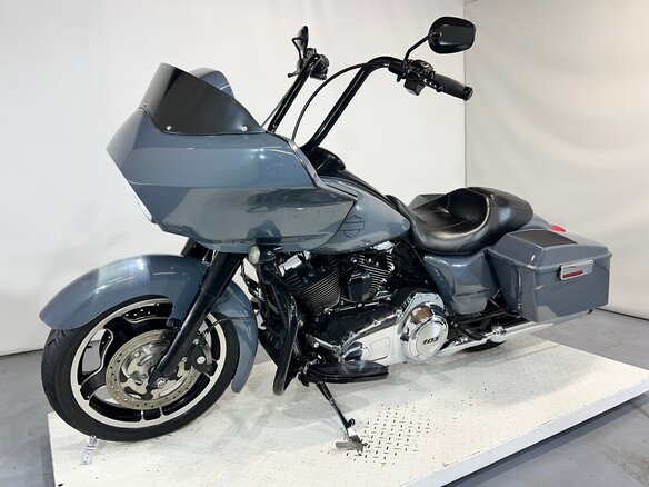 2012 Harley-Davidson Road Glide, серебристый, 760000 рублей - вид 20