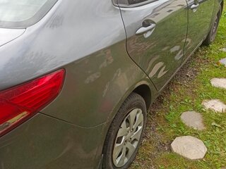2015 Kia Rio III Рестайлинг, серебристый, 550000 рублей, вид 2
