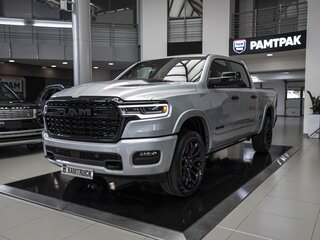 2026 Ram 1500 Crew Cab V Рестайлинг, серебристый, 9690000 рублей, вид 3