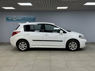2012 Nissan Tiida I Рестайлинг, белый, 615000 рублей, вид 4