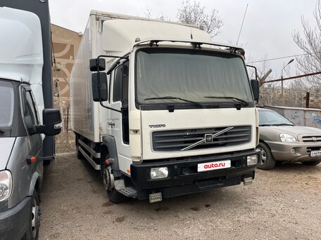 2003 Volvo FL, белый, 2200000 рублей, вид 2