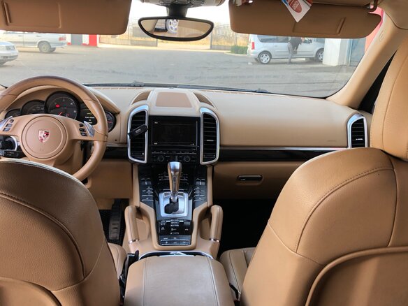 2010 Porsche Cayenne Diesel II (958), чёрный, 1640000 рублей - вид 12