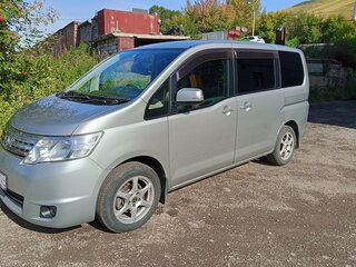 2009 Nissan Serena III (C25), серый, 1000000 рублей, вид 4