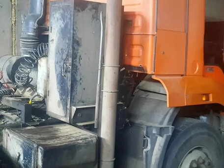 2012 КамАЗ 6460, оранжевый, 1600000 рублей, вид 5