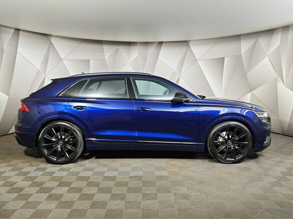 2019 Audi Q8 45 TDI I (4M), синий, 5509000 рублей - вид 5